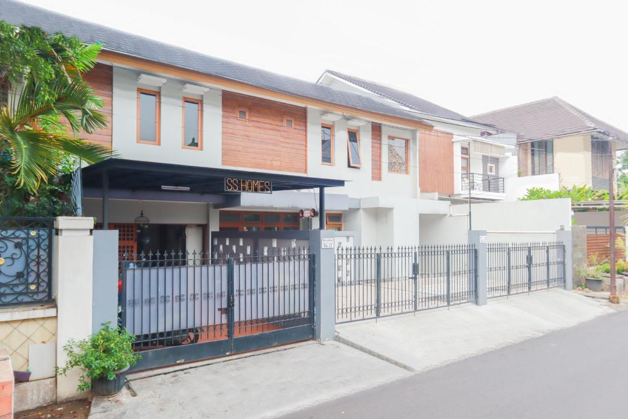 Oyo 2196 Ss Homes Jakarta Exteriér fotografie