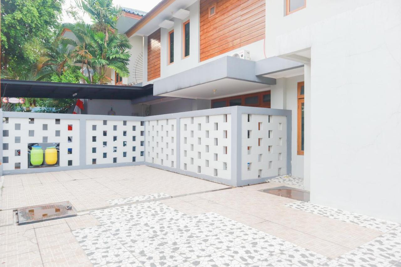 Oyo 2196 Ss Homes Jakarta Exteriér fotografie